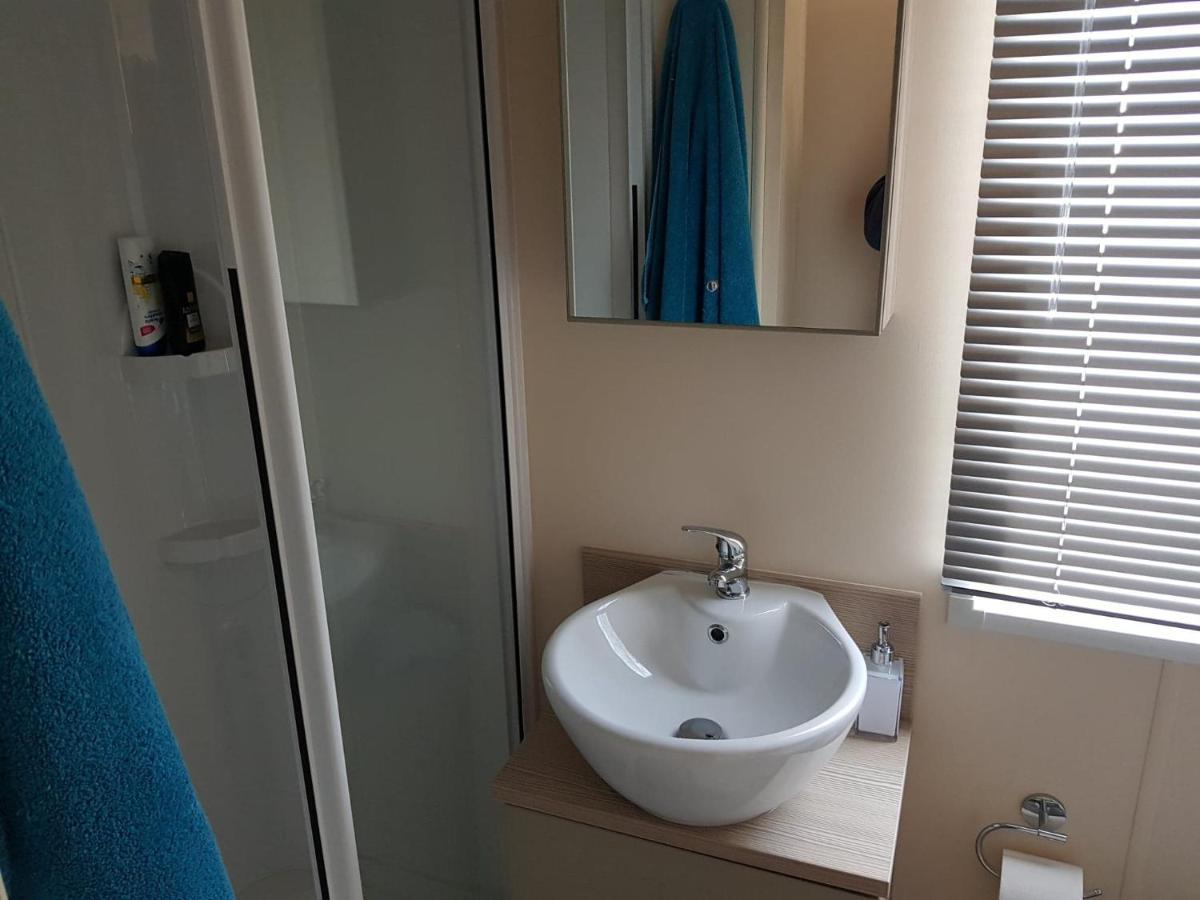 6 Berth Deluxe Caravan Palm Grove 42 شابيل سانت ليوناردز المظهر الخارجي الصورة